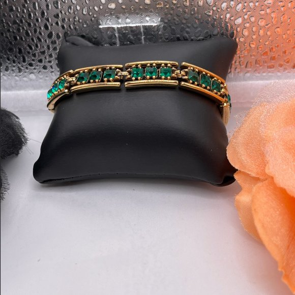09.19.25-9- Vintage Bogoff Gold plated bracelet with green rhinestones - Picture 6 of 6